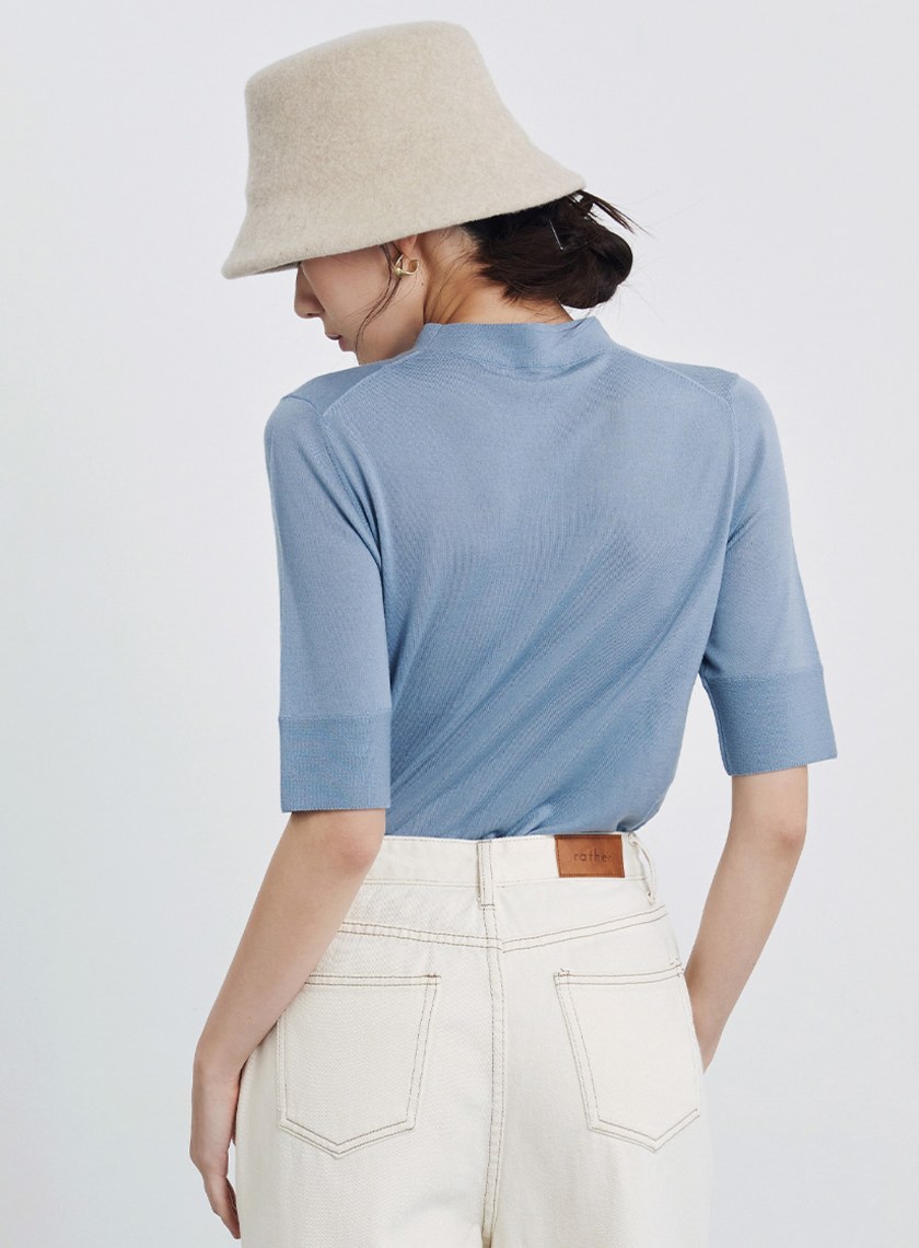 極細羊毛半高領短袖上衣